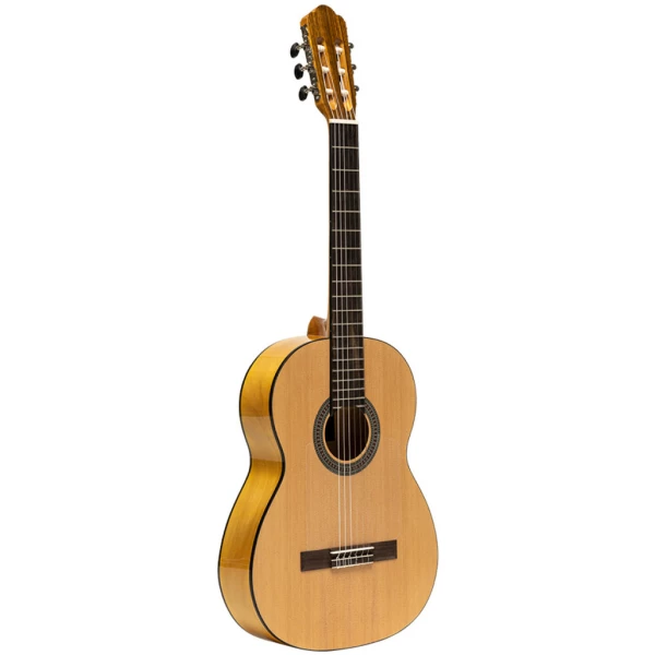 גיטרה קלאסית פלמנקו מתקדמת ברמת גימור וצליל גבוהים. חלק עליון עשוי אשוח (Spruce).